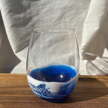 Load image into Gallery viewer, Stemless Wine Glass Ocean Resin